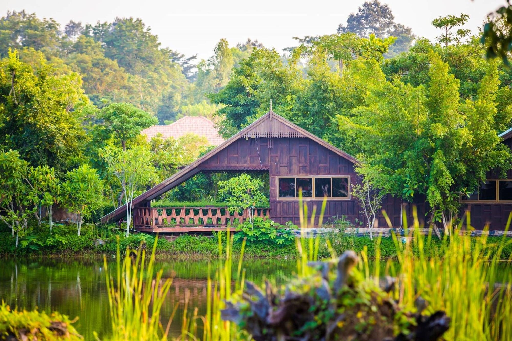 Tanita Lagoon Resort Udon Thani Buitenkant foto