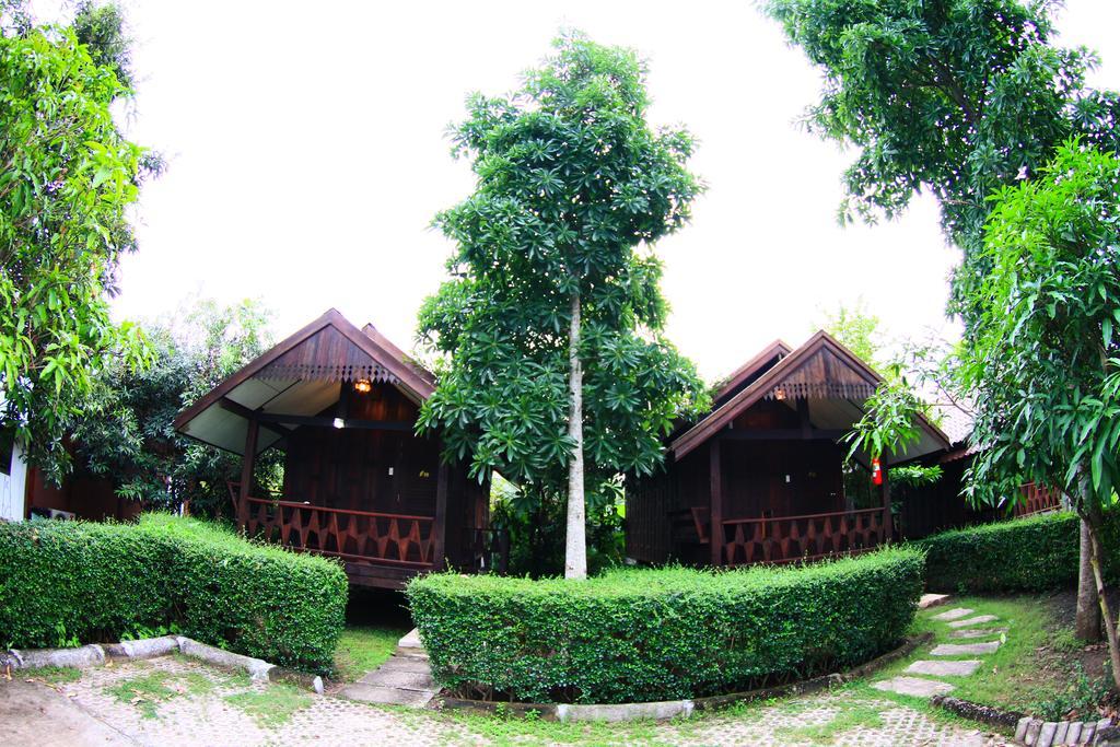 Tanita Lagoon Resort Udon Thani Kamer foto